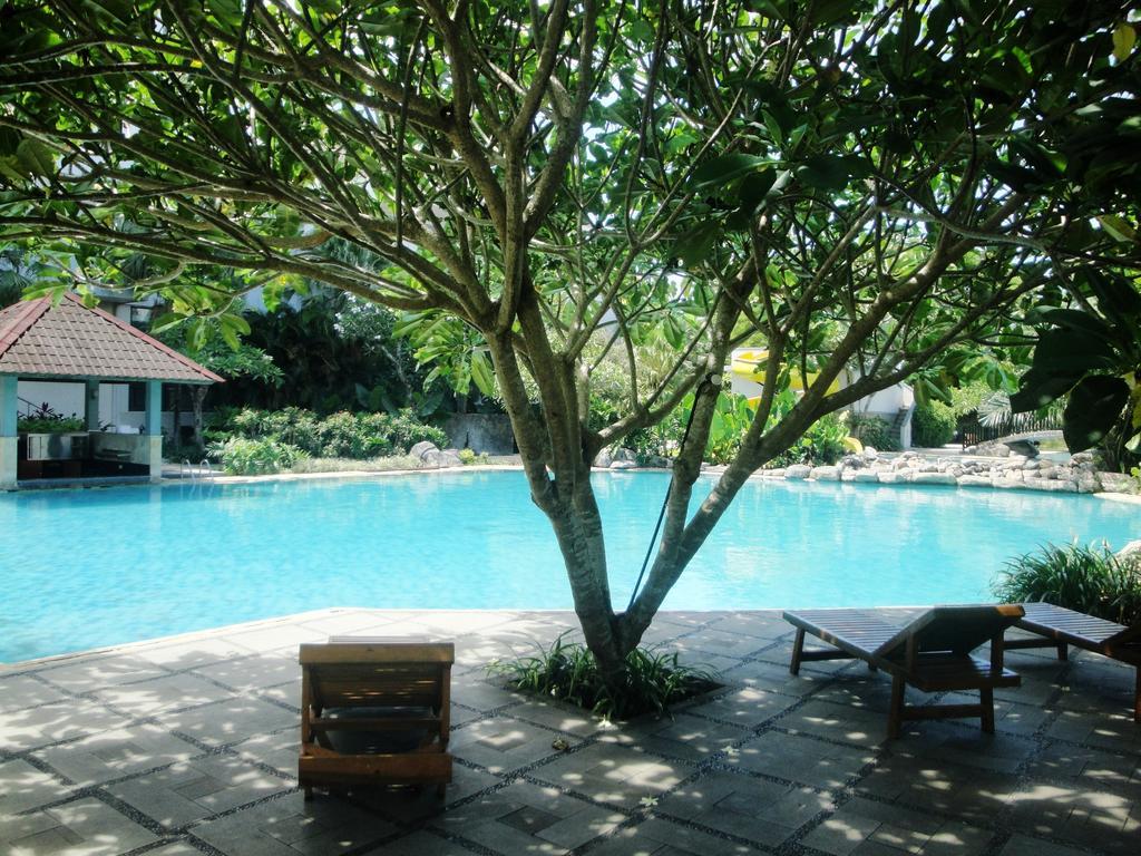 Sutanraja Hotel Manado Buitenkant foto