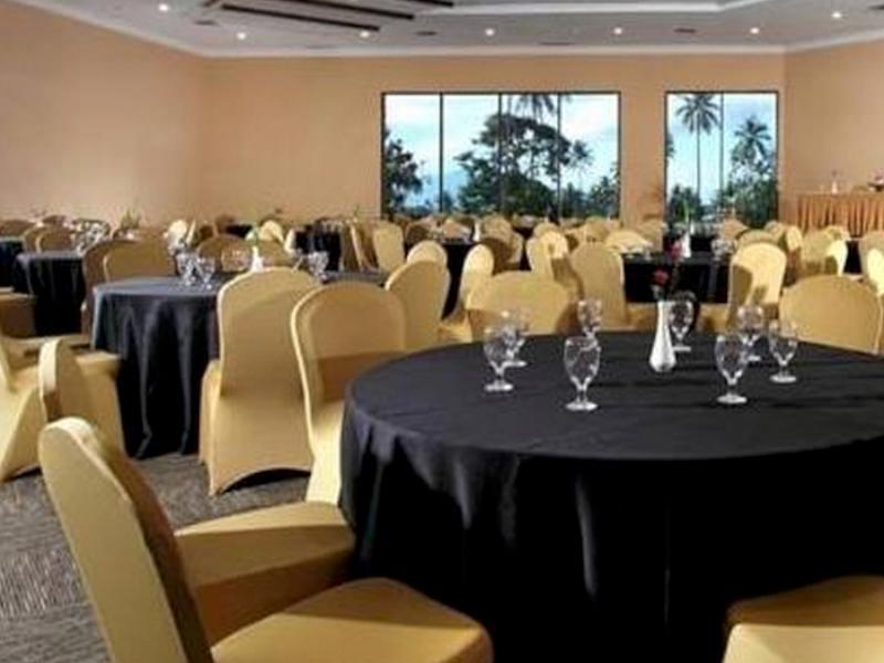 Sutanraja Hotel Manado Buitenkant foto
