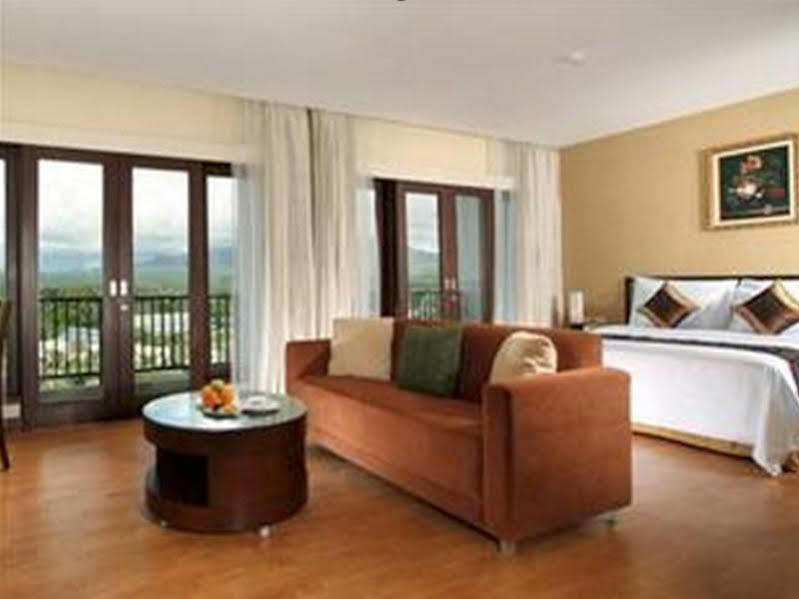 Sutanraja Hotel Manado Buitenkant foto