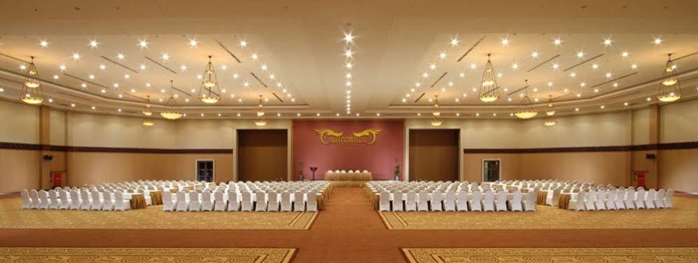 Sutanraja Hotel Manado Buitenkant foto