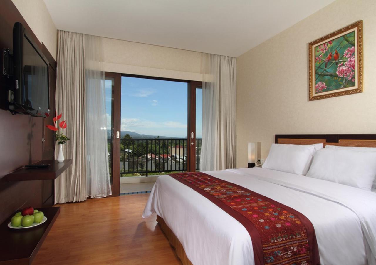 Sutanraja Hotel Manado Buitenkant foto